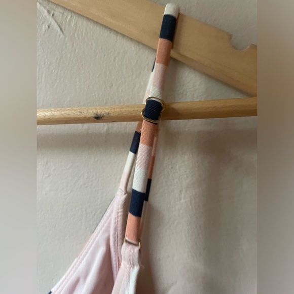 Carve Designs Villa One Piece Swimsuit Size Large Excellent Striped Pink Navy - Picture 7 of 9